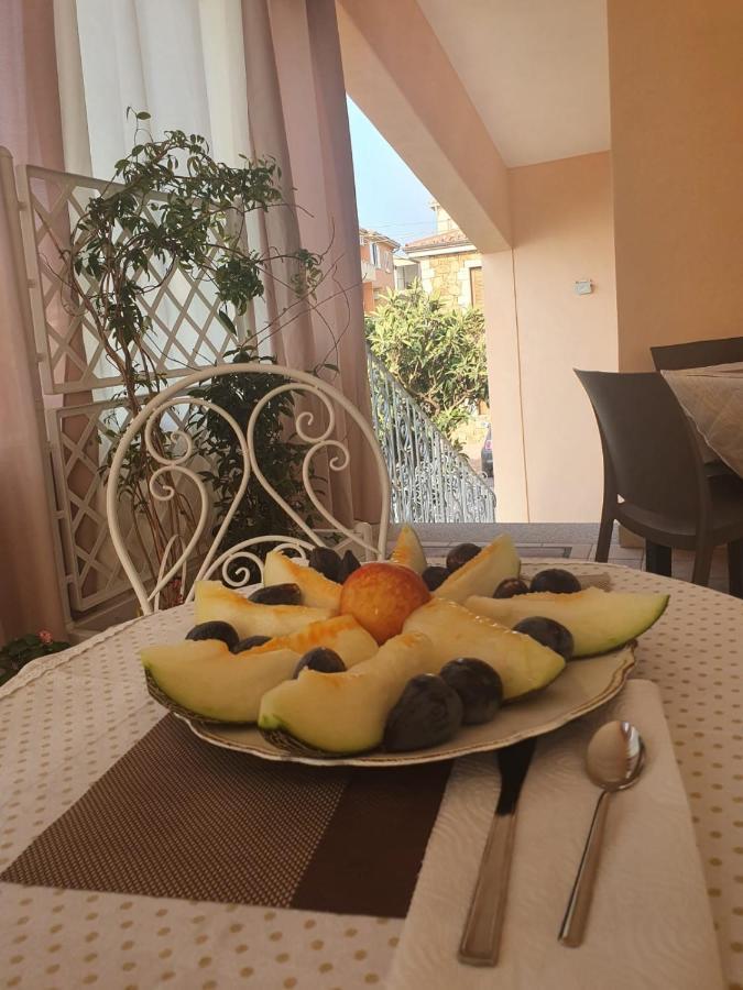 B&B Sos Manneddos 波萨达 外观 照片