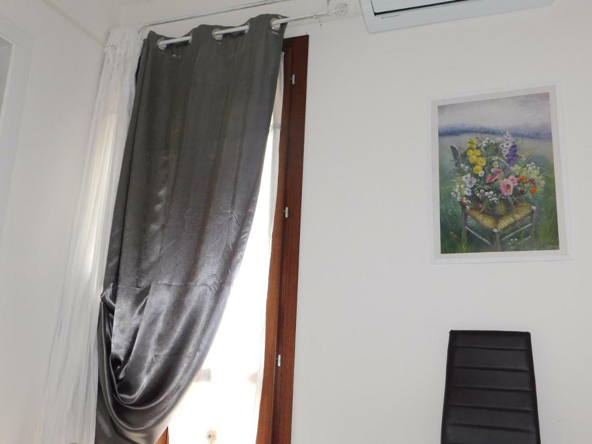 B&B Sos Manneddos 波萨达 外观 照片